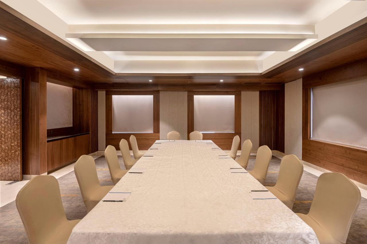 Hotel Radisson Blu Towers Kaushambi Delhi Ncr Ghaziabád Exteriér fotografie Boardroom